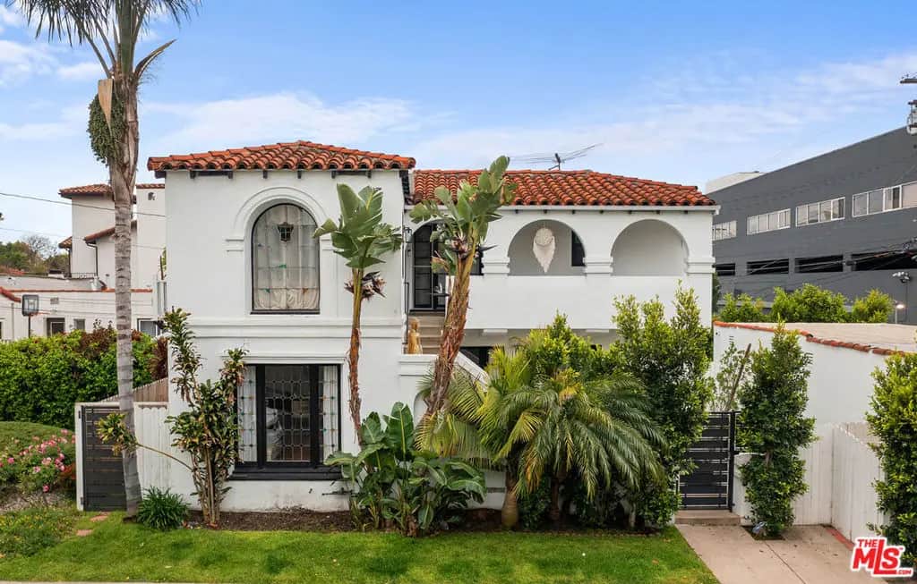 8472 Oakwood Avenue, Los Angeles, CA — listing photo 1