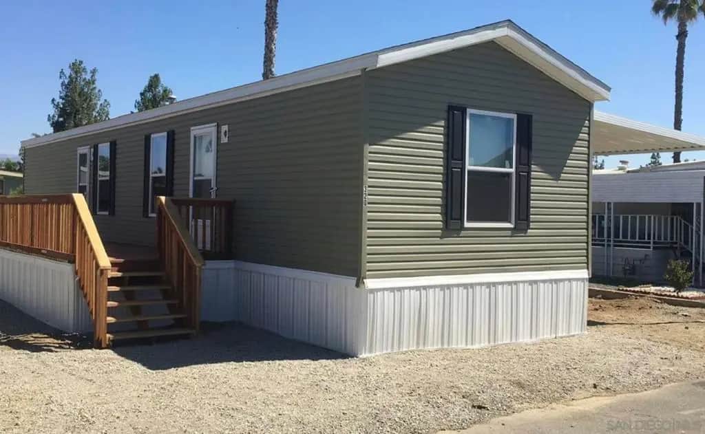 725 Thornton Ave 79, Hemet, CA — listing photo 1