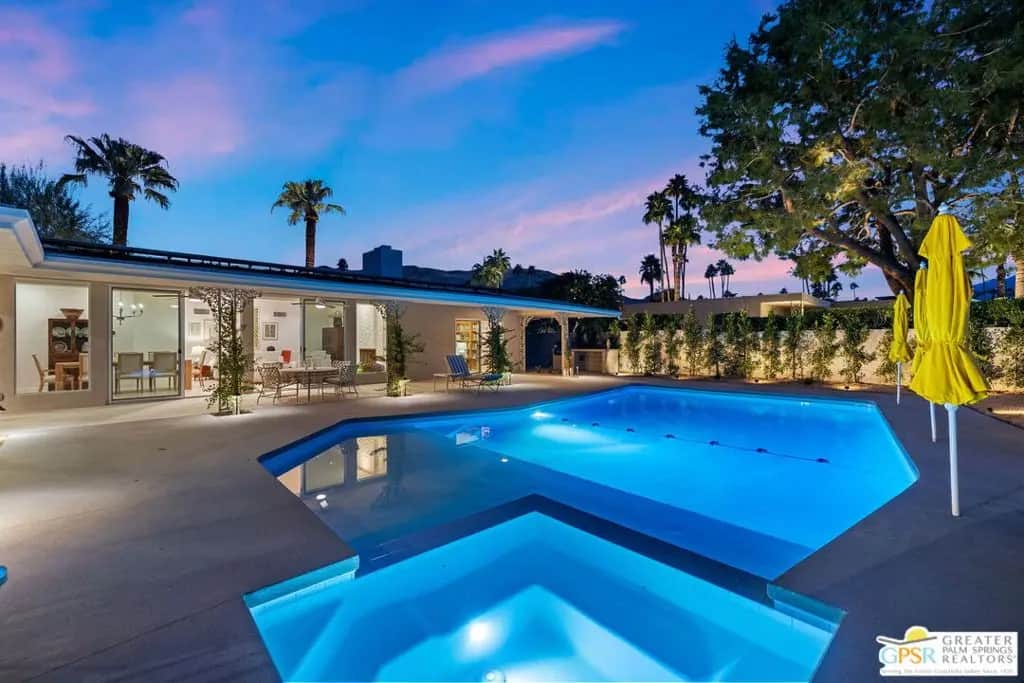 2367 S Yosemite Drive, Palm Springs, CA — listing photo 1