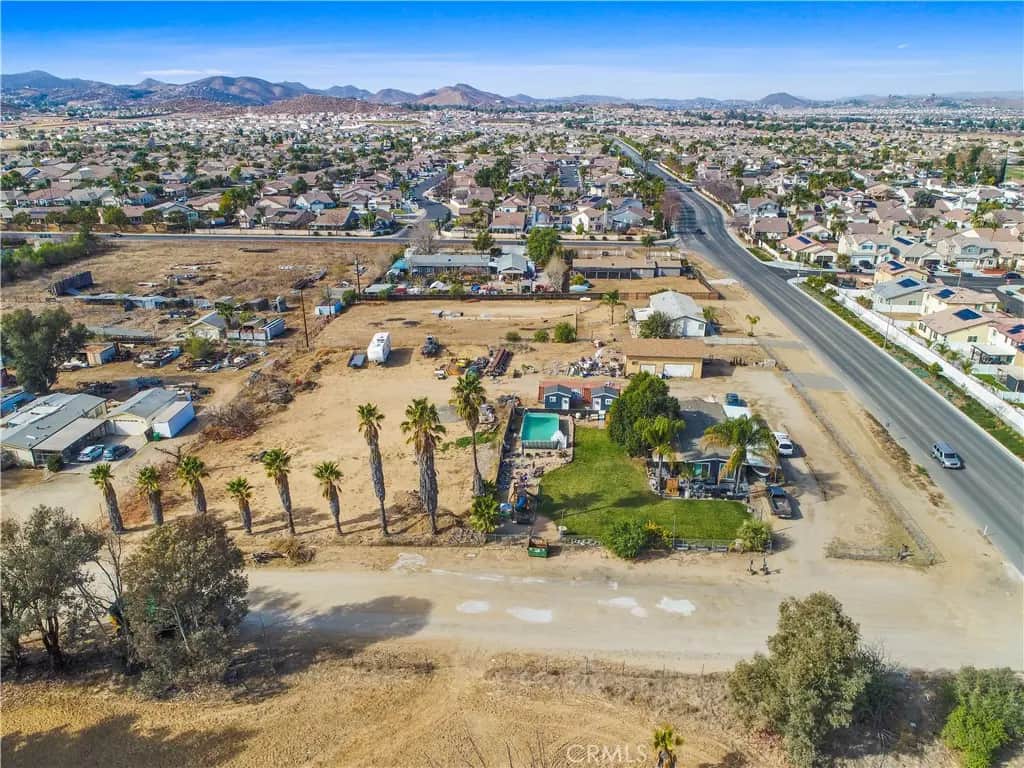 30525 Old Windmill Road, Menifee, CA — listing photo 1