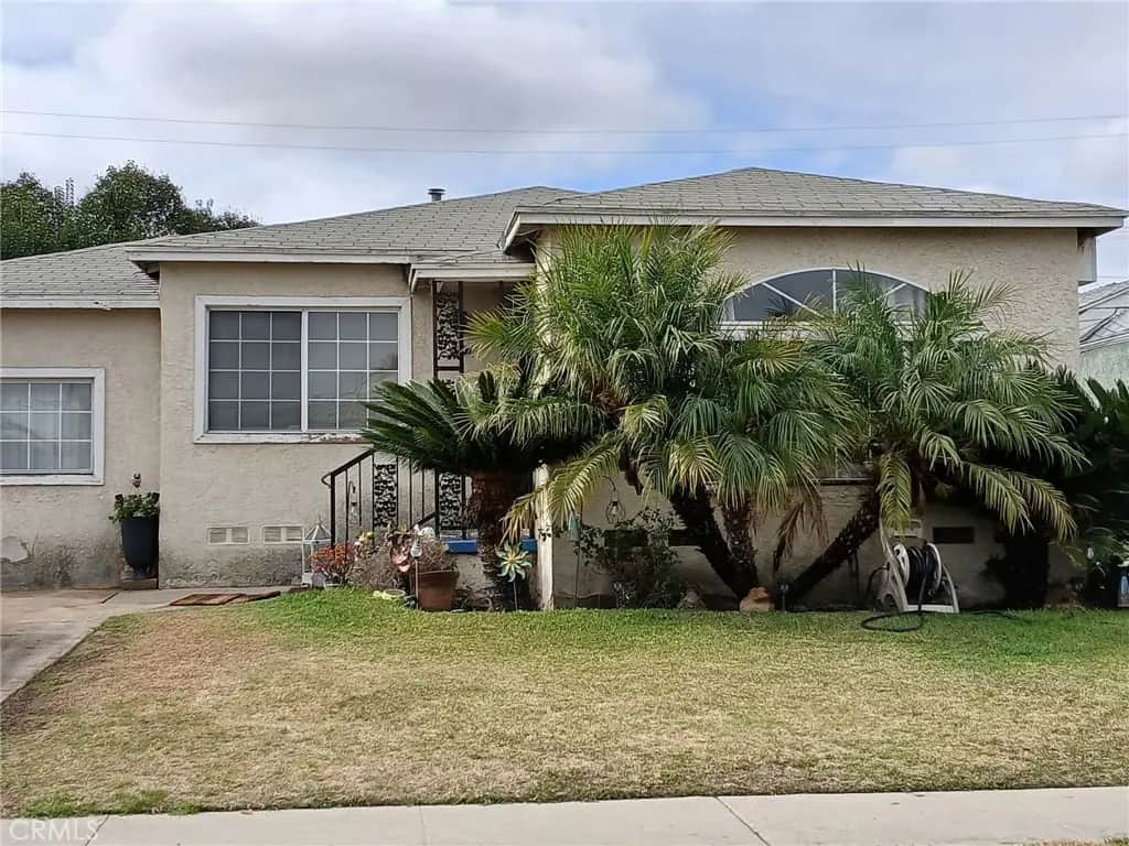 2207 N Anzac Avenue, Compton, CA — listing photo 1