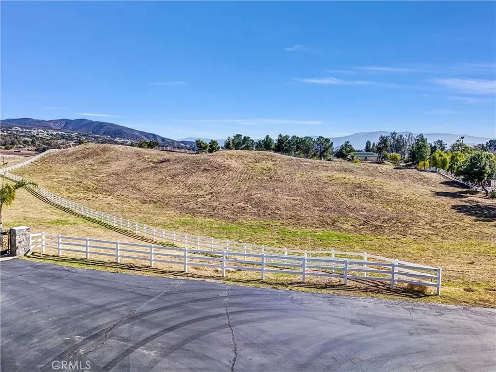 36335 Via Burgandy, Temecula, CA — listing photo 1