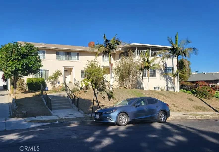 1121 5th Avenue, Los Angeles, CA — listing photo 1