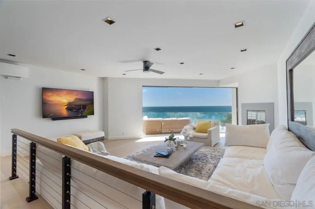 135 S Sierra Ave 32, Solana Beach, CA — listing photo 1