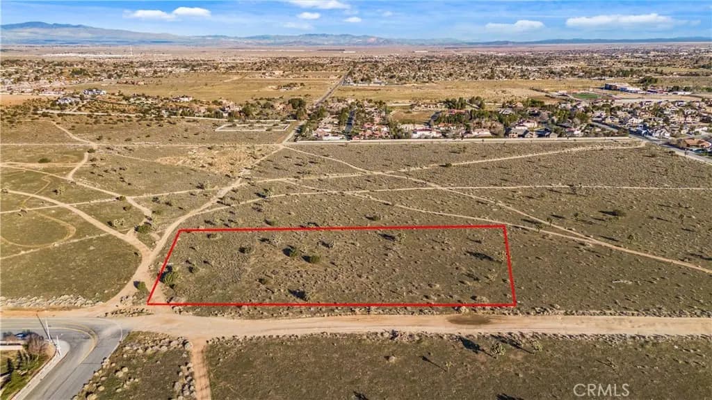 3400 W Avenue M8, Lancaster, CA — listing photo 1