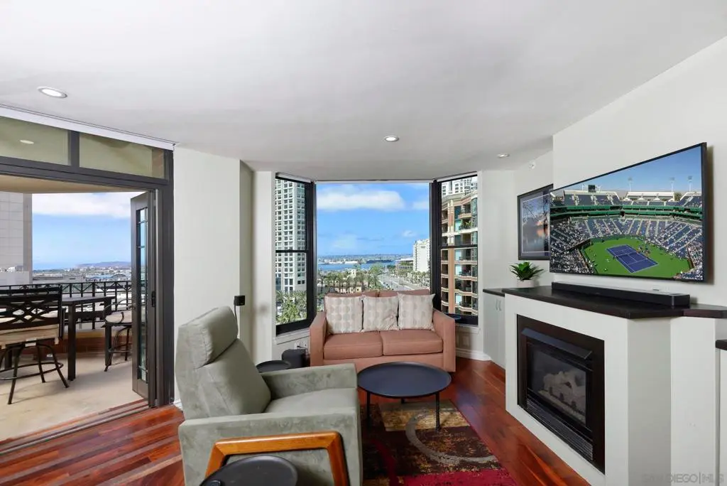 500 W Harbor Dr 1020, San Diego, CA — listing photo 1