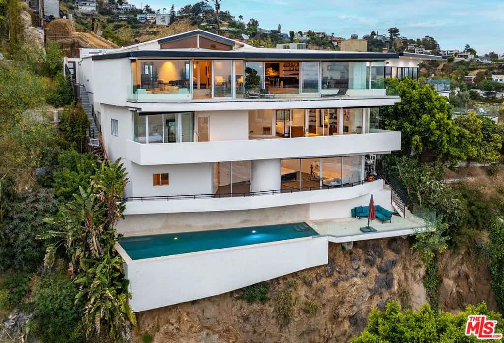 8690 Franklin Avenue, West Hollywood, CA — listing photo 1