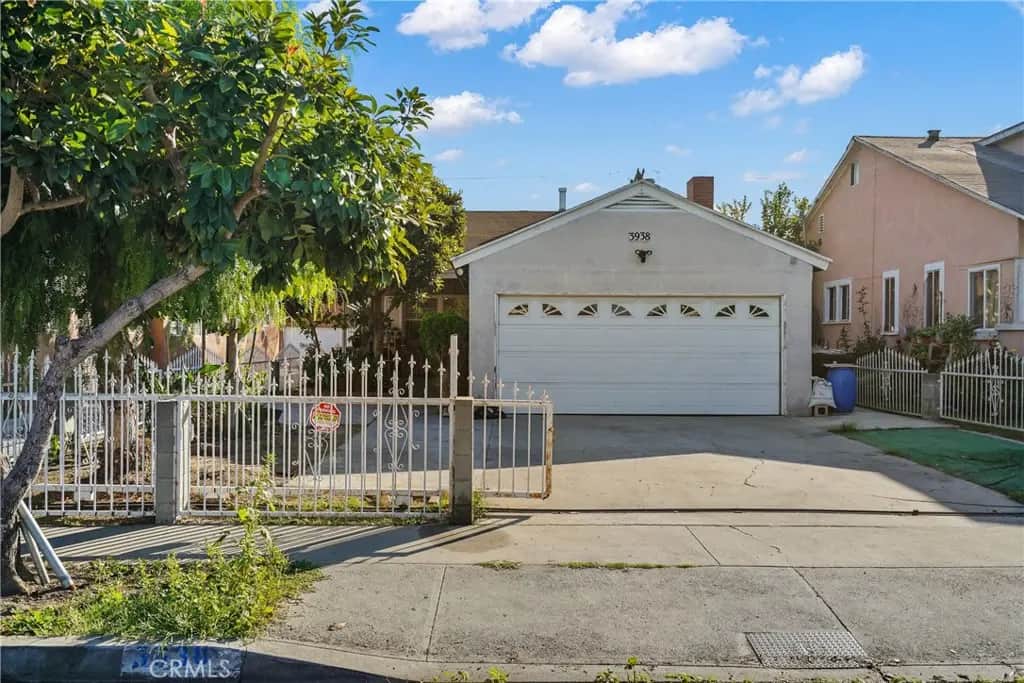 3938 Dalton Ave, Los Angeles, CA — listing photo 1