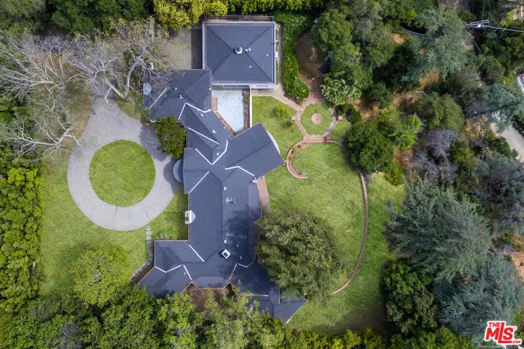 7 Oakmont Drive, Los Angeles, CA — listing photo 1