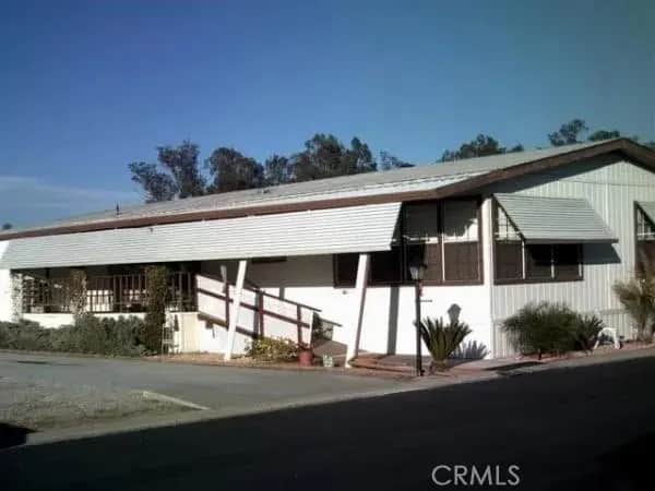 5001 W Florida Avenue 711, Hemet, CA — listing photo 1