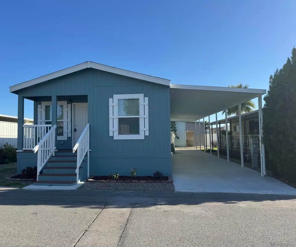 725 W Thornton Ave 53, Hemet, CA — listing photo 1