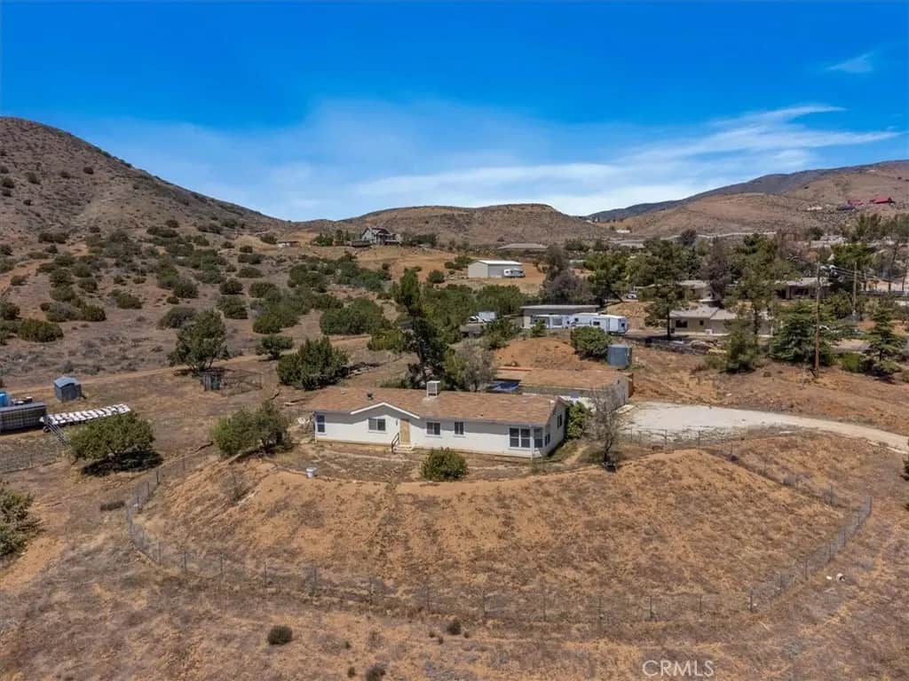 34525 Red Rover Mine Road, Acton, CA — listing photo 1