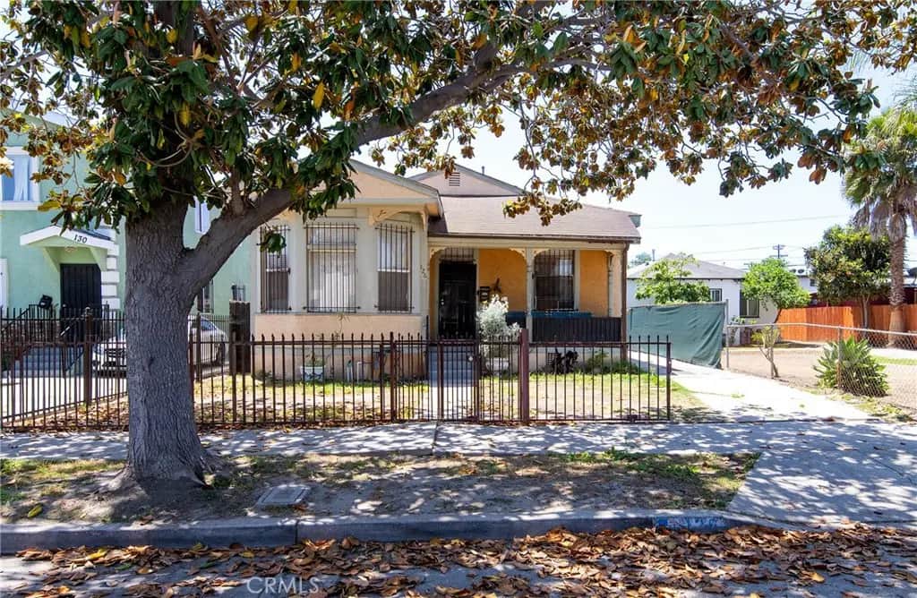 126 E 95th Street, Los Angeles, CA — listing photo 1