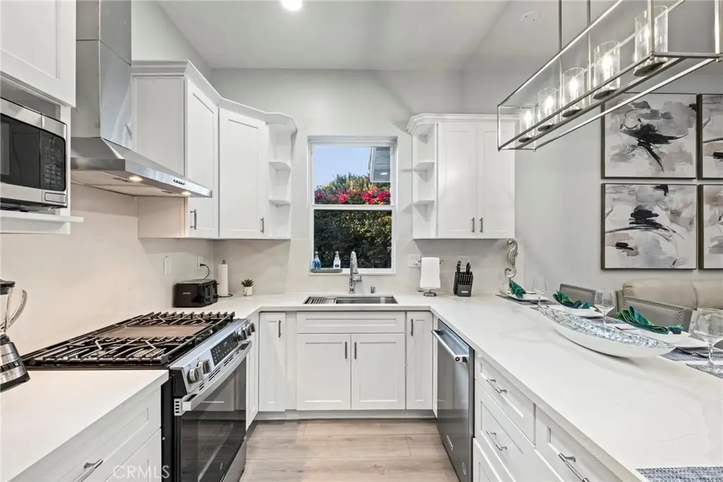 2217 Estribo Drive, Rolling Hills Estates, CA — listing photo 1