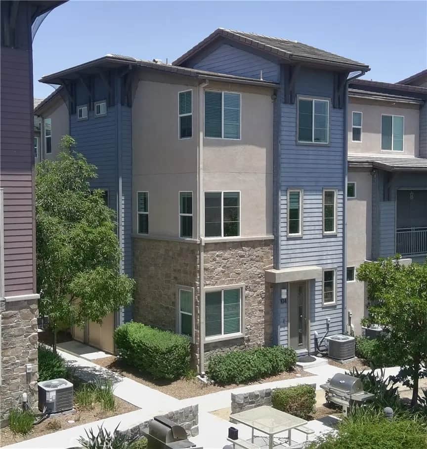 1014 Savi Drive 104, Corona, CA — listing photo 1