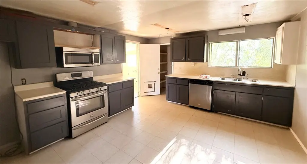 32753 State Highway 74, Hemet, CA — listing photo 1