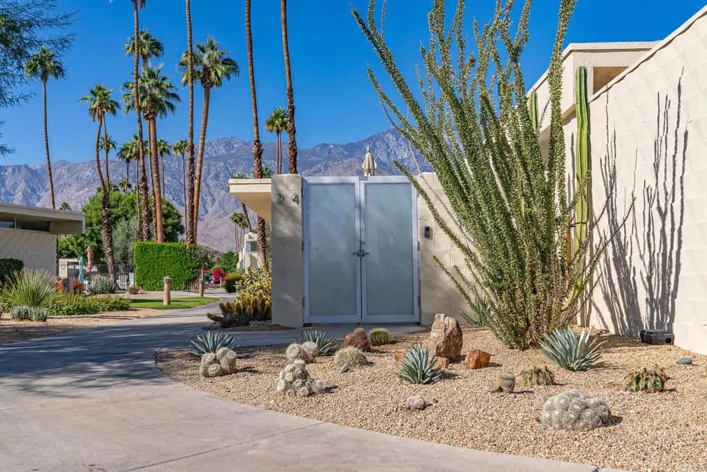 24 Desert Lakes Drive, Palm Springs, CA — listing photo 1