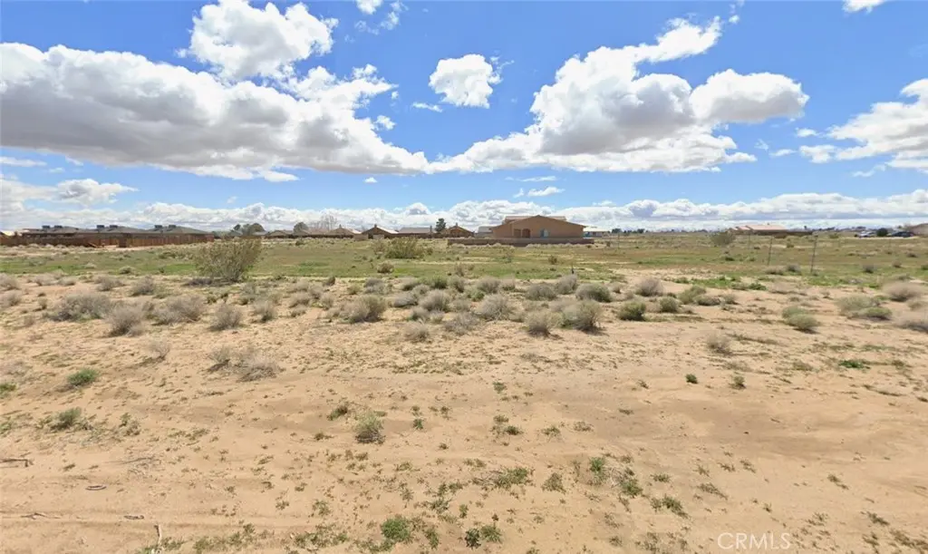 8112 Mendiburu Road, California City, CA — listing photo 1