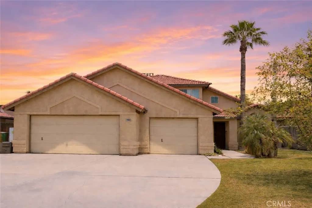 14016 Las Entradas, Bakersfield, CA — listing photo 1