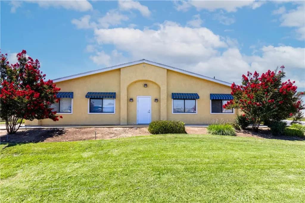 9240 Limonite Avenue, Jurupa Valley, CA — listing photo 1