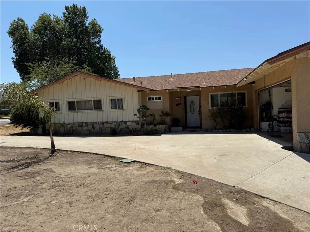1710 Garretson Avenue, Corona, CA — listing photo 1