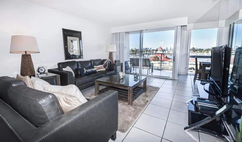 1710 Avenida Del Mundo 207, Coronado, CA — listing photo 1