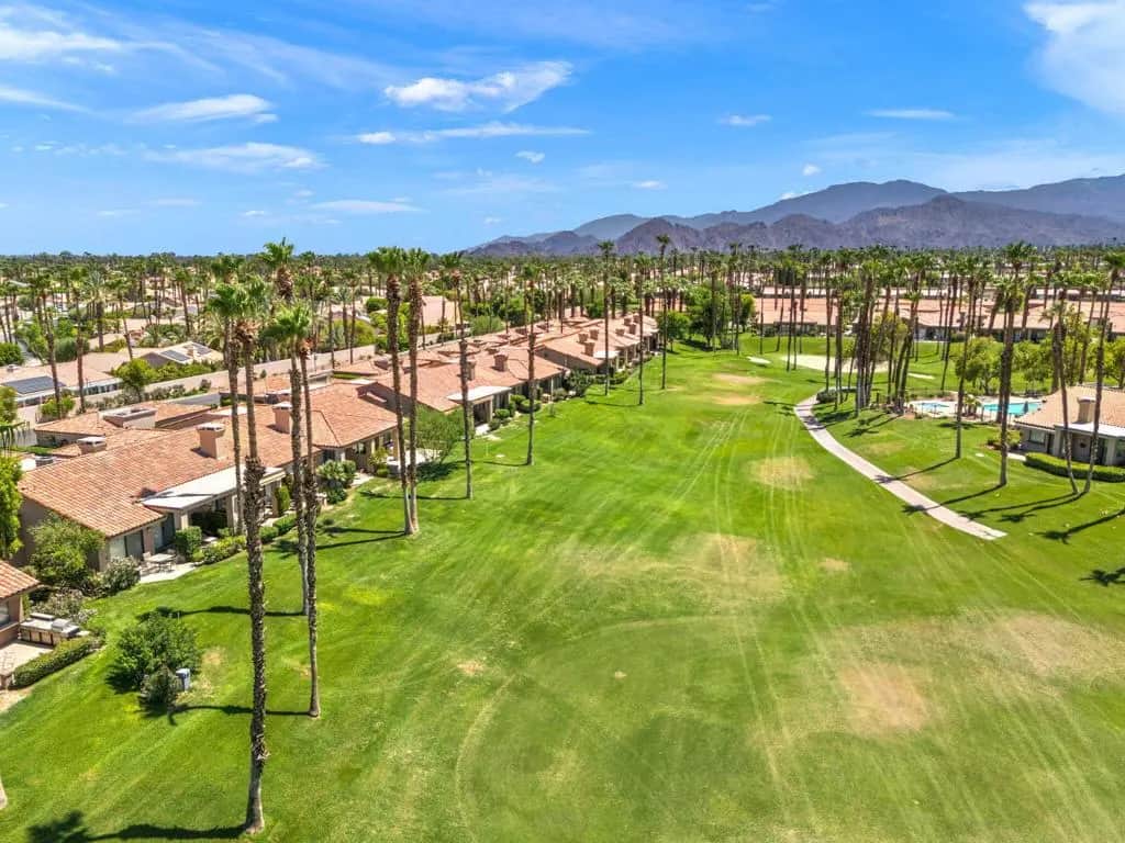 38915 Wisteria Drive, Palm Desert, CA — listing photo 1
