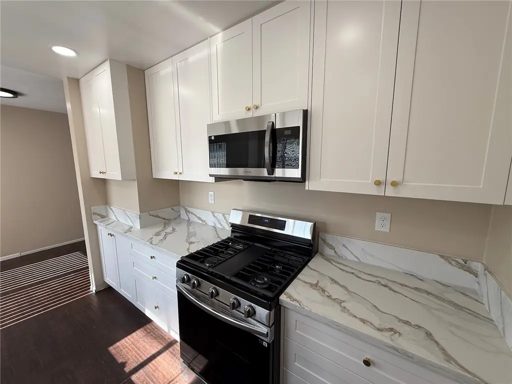 256 Euclid Place B, Upland, CA — listing photo 1