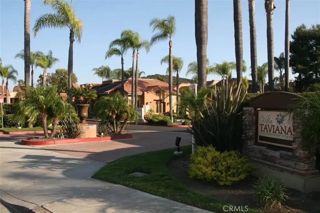 15273 Maturin Drive 40, San Diego, CA — listing photo 1