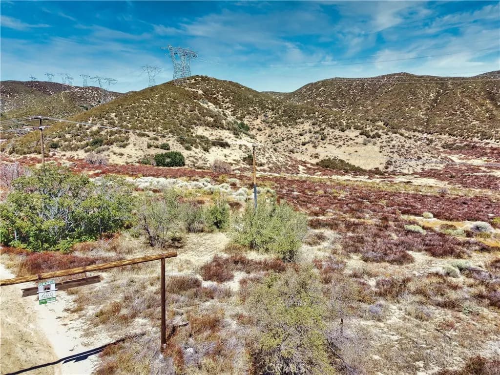 2 Bouquet Canyon Road, Palmdale, CA — listing photo 1