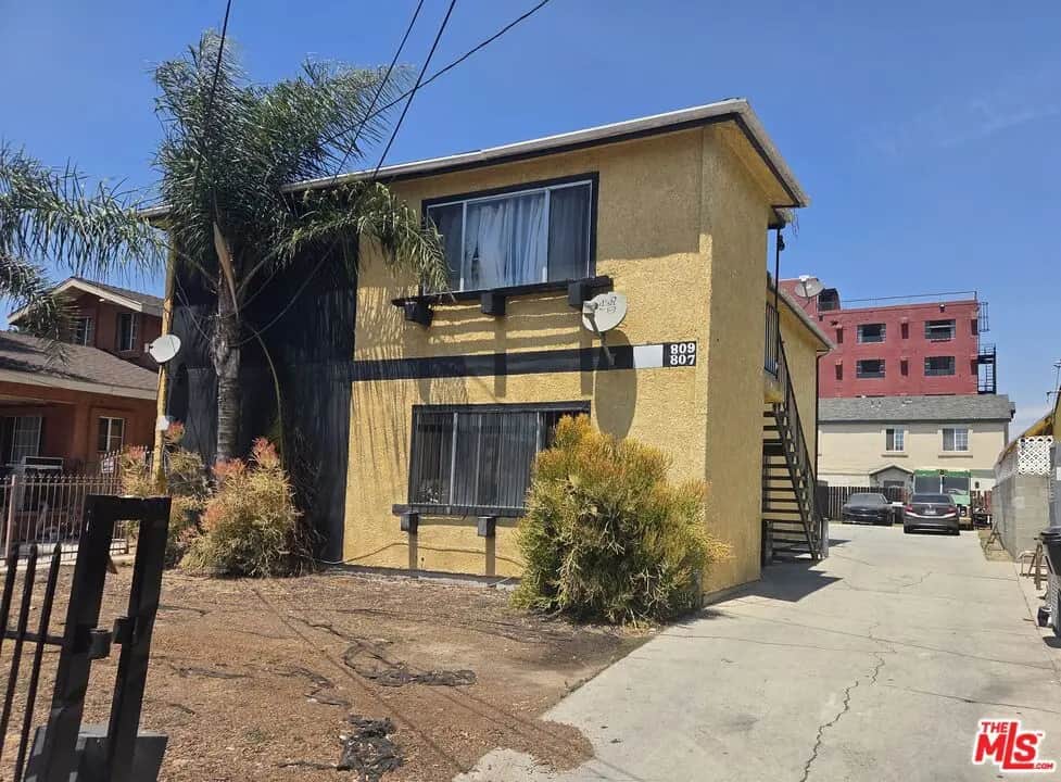 807 W 48th Street, Los Angeles, CA — listing photo 1