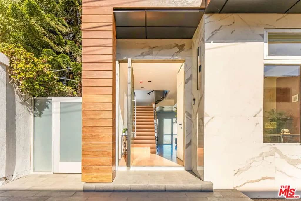 1610 Viewmont Drive, Los Angeles, CA — listing photo 1