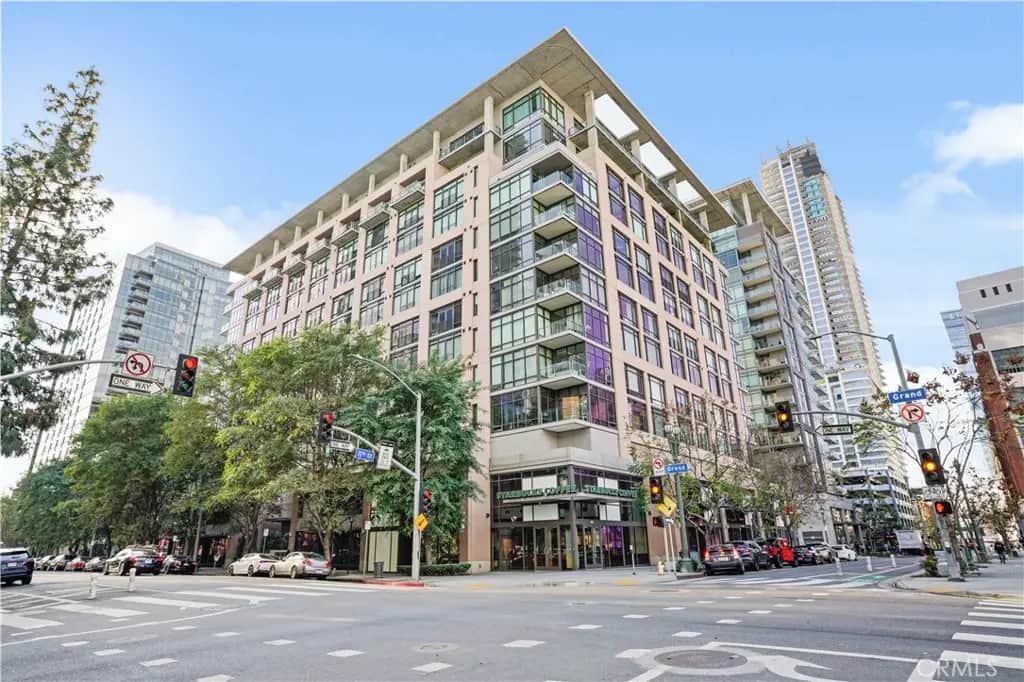1111 S Grand Avenue 702, Los Angeles, CA — listing photo 1