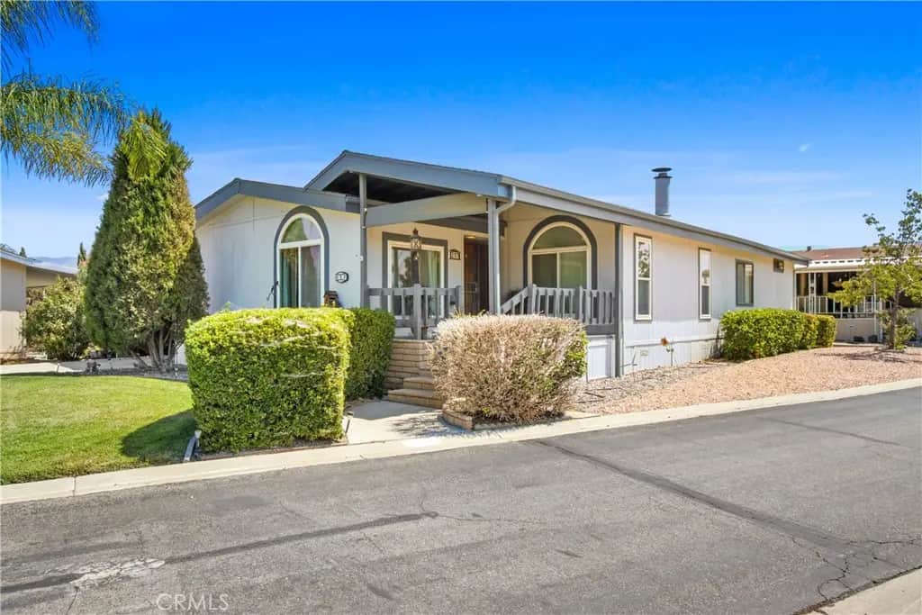 1300 W Menlo Avenue 217, Hemet, CA — listing photo 1