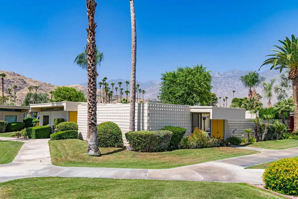 322 Desert Lakes Drive, Palm Springs, CA — listing photo 1