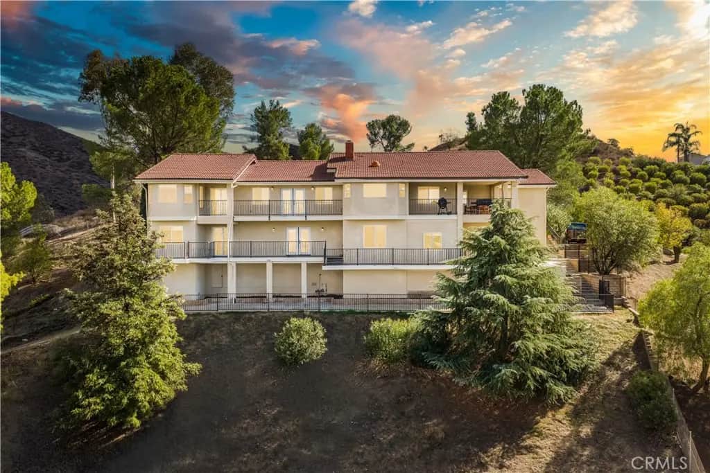 30990 Blackhorse Drive, Canyon Lake, CA — listing photo 1
