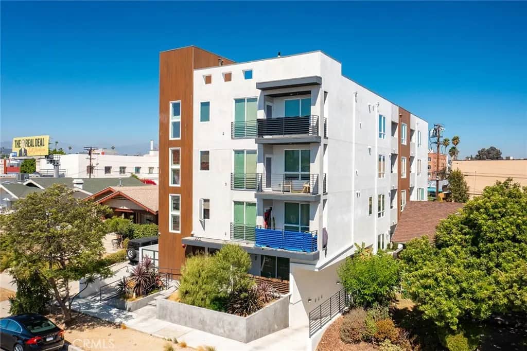 222 N Manhattan Place, Los Angeles, CA — listing photo 1