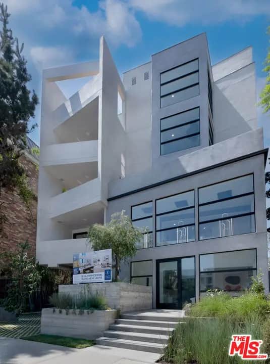 1361 Kelton Avenue 502, Los Angeles, CA — listing photo 1