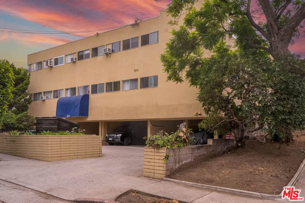 2050 Rodney Drive, Los Angeles, CA — listing photo 1