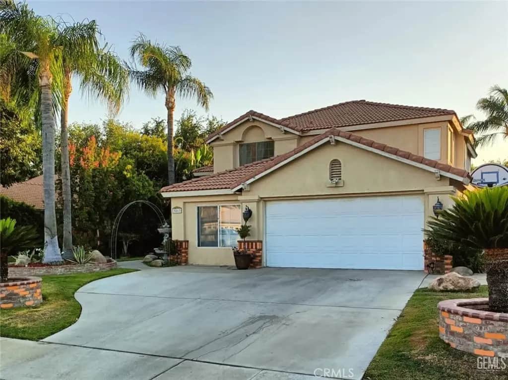 3817 Southpass Drive, Bakersfield, CA — listing photo 1