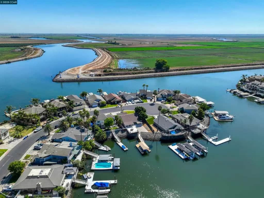 51 Discovery Bay Blvd, Discovery Bay, CA — listing photo 1