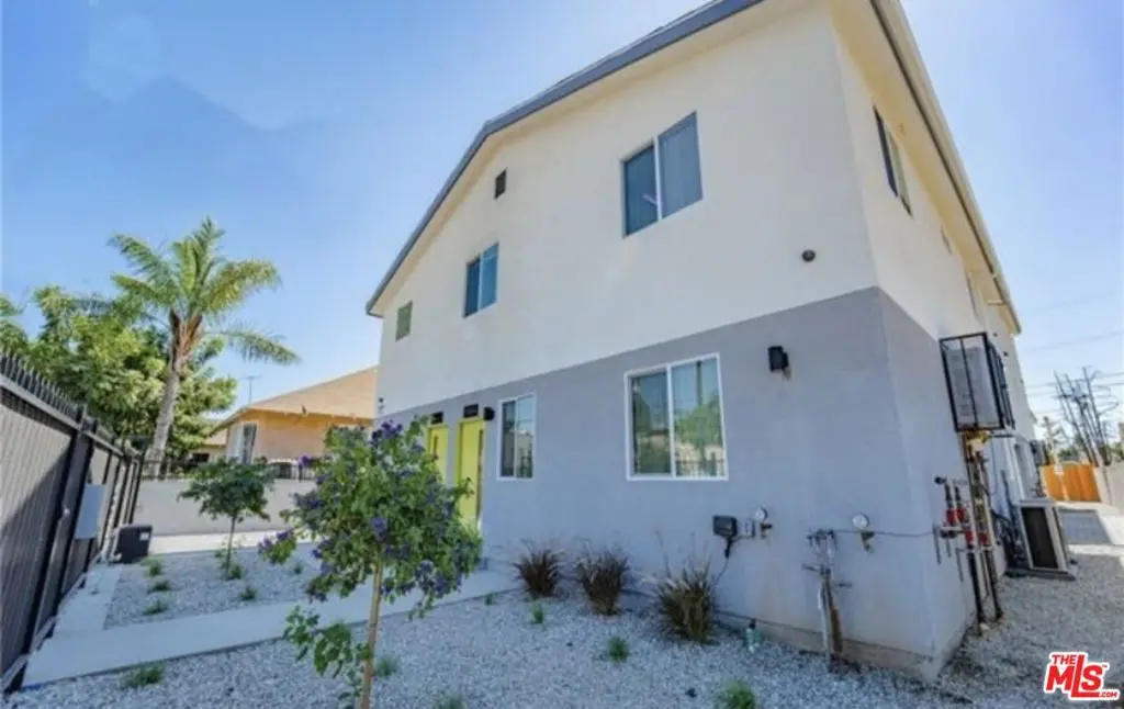1348 E Vernon Avenue, Los Angeles, CA — listing photo 1
