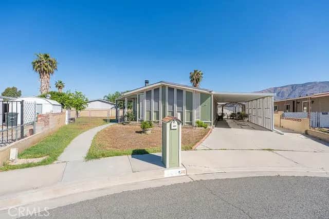 209 Flora Vista, San Jacinto, CA — listing photo 1