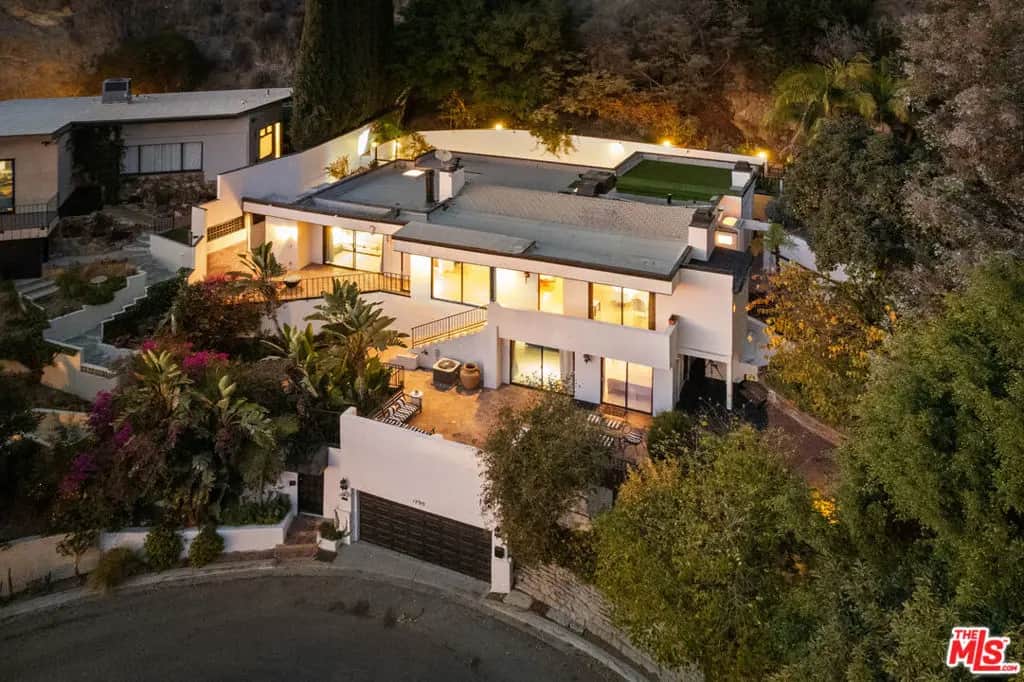 1790 Viewmont Drive, Los Angeles, CA — listing photo 1
