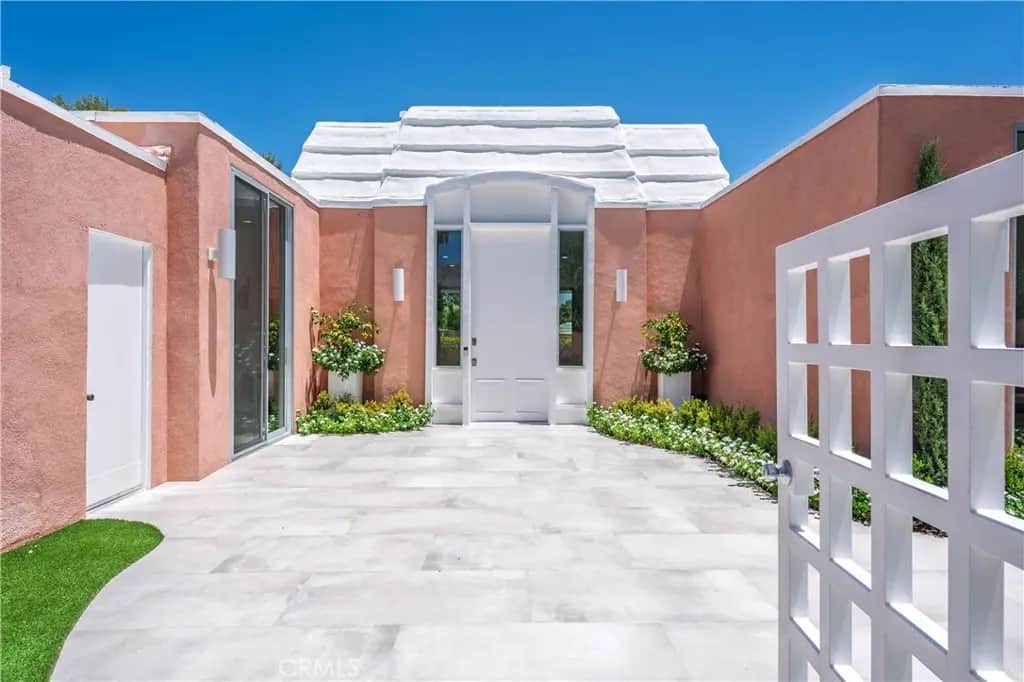 47090 Amir Drive, Palm Desert, CA — listing photo 1