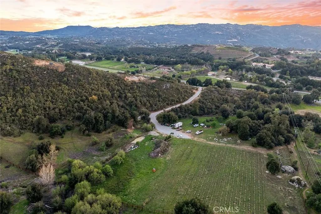 39948 Avenida La Cresta, Murrieta, CA — listing photo 1