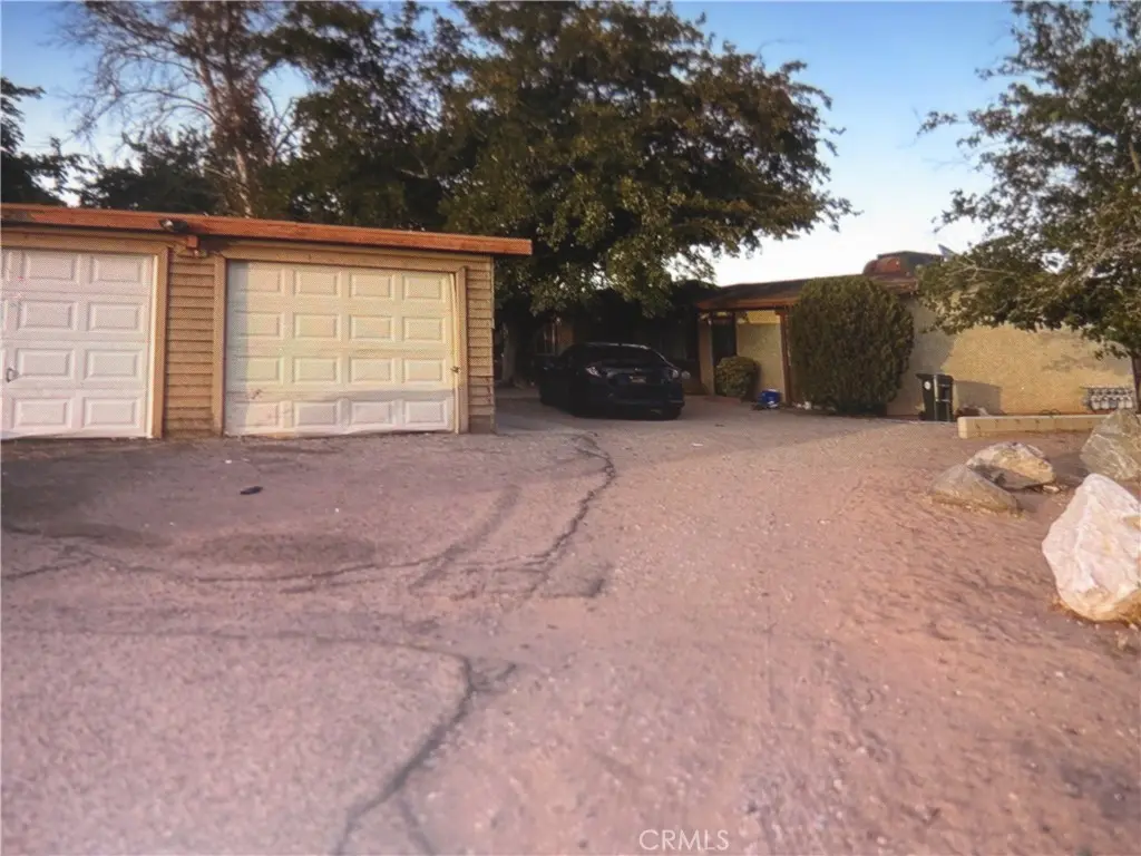 20316 Rimrock RD, Apple Valley, CA — listing photo 1