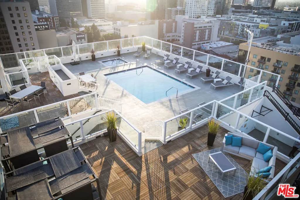 939 S Broadway 304, Los Angeles, CA — listing photo 1
