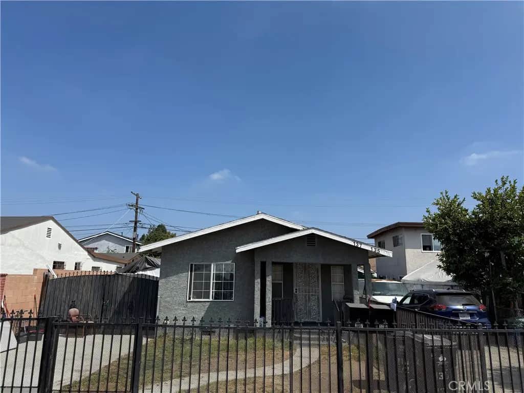 135 W 87TH Place W, Los Angeles, CA — listing photo 1