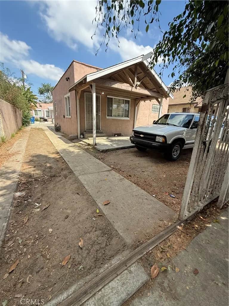 1141 East 50th Street, Los Angeles, CA — listing photo 1